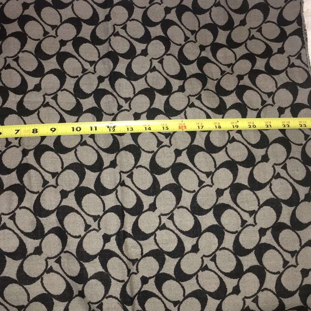 Coach Scarf 24x64 - Picture 4 of 7